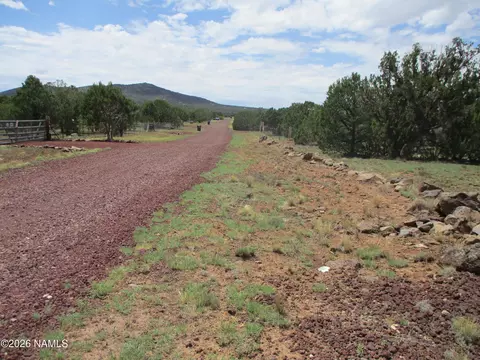 1237 E Alimos Way, Williams, AZ 86046 photo 17