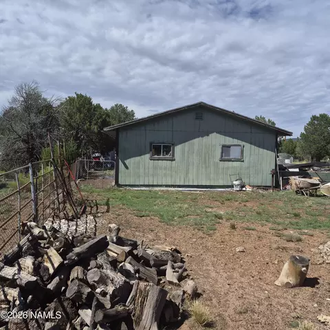 Exterior - 1112 E Tamarack St, Williams, AZ 86046 photo 6 of 9
