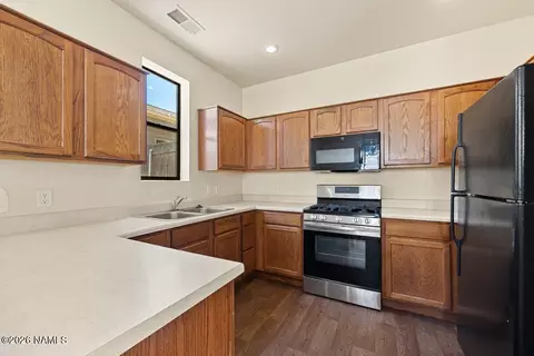 Kitchen - 1653 E Jacob Way, Flagstaff, AZ 86001 photo 1 of 2