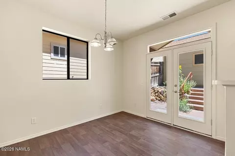 Dining - 1653 E Jacob Way, Flagstaff, AZ 86001 photo 1 of 1