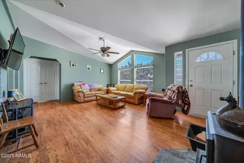 973 E Alimos Way, Williams, AZ 86046 photo 2