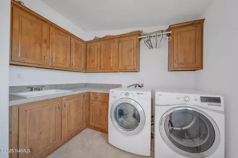 973 E Alimos Way, Williams, AZ 86046 photo 6