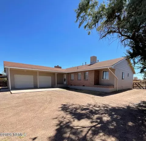 595 French Rd, Winslow, AZ 86047