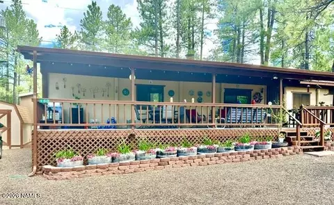 150 Hunter Pl, Munds Park, AZ 86017
