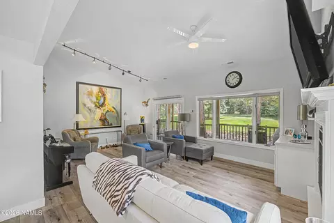 Living - 6001 E Laurel Loop, Flagstaff, AZ 86004 photo 2 of 2