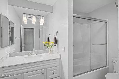 Bath - 6001 E Laurel Loop, Flagstaff, AZ 86004 photo 1 of 2