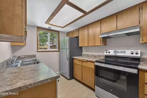 Kitchen - 2416 Eva Loop, Flagstaff, AZ 86004 photo 2 of 3
