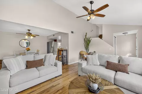 3320 W Wilson Dr, Flagstaff, AZ 86001