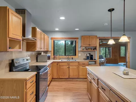Kitchen - 7329 E Long Bow Dr, Williams, AZ 86046 photo 1 of 4