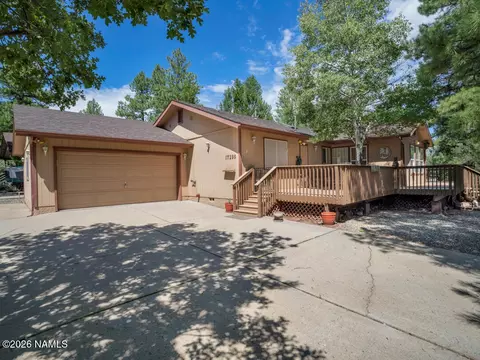 17395 Sequoia Dr, Munds Park, AZ 86017
