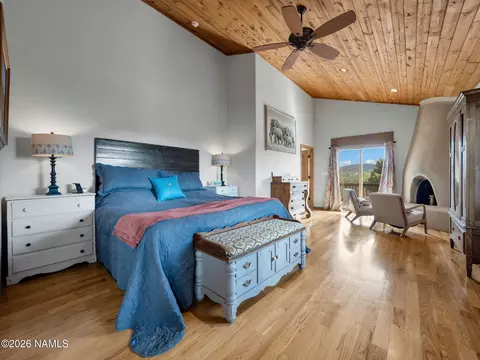 Bedroom - 1665 E Broken Arrow Dr, Williams, AZ 86046 photo 1 of 4