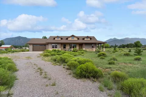 8696 Leah Ln, Flagstaff, AZ 86004