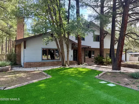 3940 N Paradise Rd, Flagstaff, AZ 86004