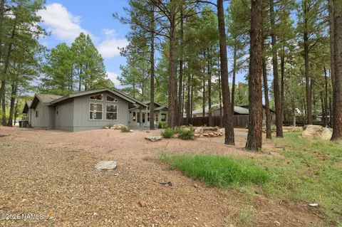 Exterior - 5145 E Hickory Dr, Flagstaff, AZ 86004 photo 13 of 15
