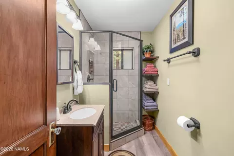 Bath - 7386 E Long Bow Dr, Williams, AZ 86046 photo 2 of 2