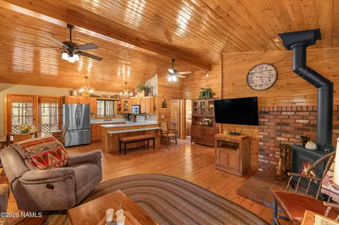 Living - 7386 E Long Bow Dr, Williams, AZ 86046 photo 2 of 4