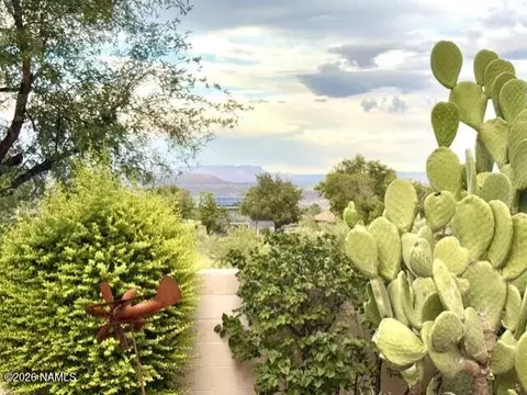 135 S Sagebrush Way, Cottonwood, AZ 86326