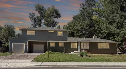 1123 N Navajo Dr, Flagstaff, AZ 86001