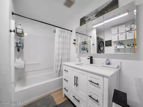 Bath - 2857 E Hoctor Rd, Williams, AZ 86046 photo 1 of 1