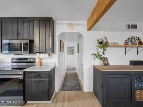 Entry Way - 2857 E Hoctor Rd, Williams, AZ 86046 photo 2 of 2