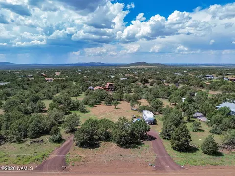 7382 N Apache Ave, Williams, AZ 86046 photo 3