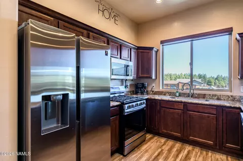 Kitchen - 190 Trilogy Dr, Williams, AZ 86046 photo 2 of 3