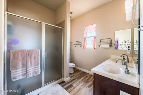Bath - 190 Trilogy Dr, Williams, AZ 86046 photo 1 of 3