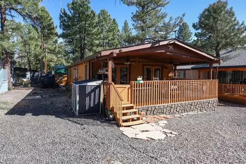 1129 E Coyote Rd, Munds Park, AZ 86017
