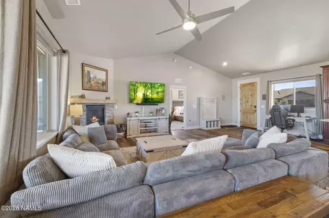 Living - 156 Trilogy Dr, Williams, AZ 86046 photo 2 of 2