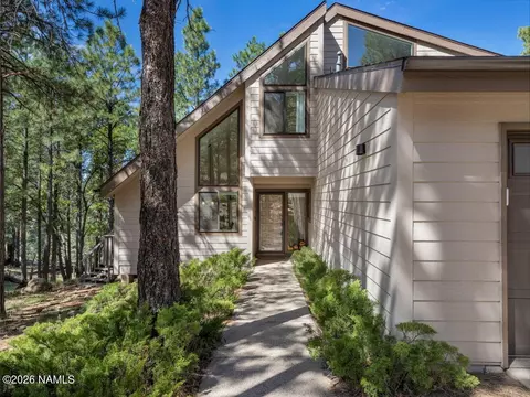 2001 N Fox Hill Rd, Flagstaff, AZ 86004