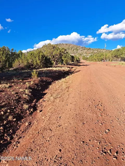 1473 E Barbara Rd, Williams, AZ 86046 photo 5