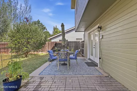Exterior - 6814 Eagle Crest Dr, Flagstaff, AZ 86004 photo 10 of 11