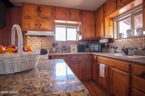 Kitchen - 3106 E Funnel Rd, Williams, AZ 86046 photo 2 of 3