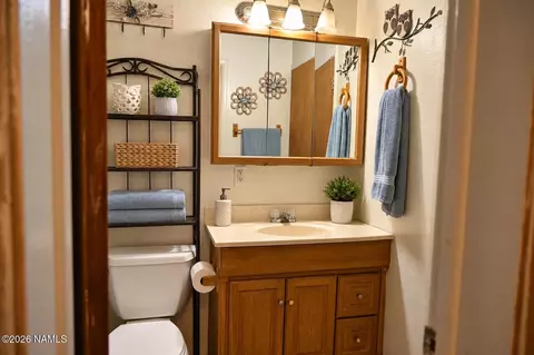 Bath - 1895 Aspen Ln, Heber-overgaard, AZ 85298 photo 3 of 3