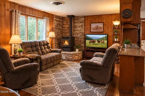 Living - 1895 Aspen Ln, Heber-overgaard, AZ 85298 photo 2 of 2