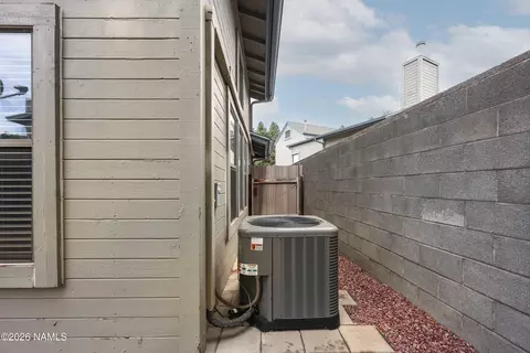 Exterior - 4275 E Spring Meadows Cir, Flagstaff, AZ 86004 photo 5 of 7