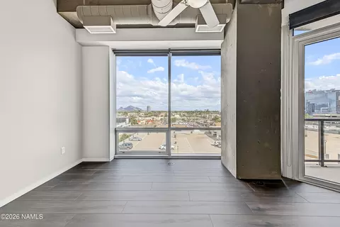 Living - 1 E Lexington Ave #503, Phoenix, AZ 85013 photo 6 of 6