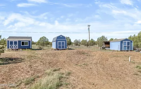 Exterior - 2052 N Ann Ln, Ash Fork, AZ 86320 photo 5 of 10
