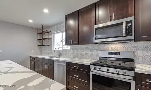 Kitchen - 7965 E Gemini Dr, Flagstaff, AZ 86004 photo 3 of 3
