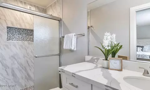 Bath - 7965 E Gemini Dr, Flagstaff, AZ 86004 photo 2 of 2