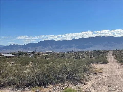 1205 W Haystack Dr, Meadview, AZ 86444 photo 9