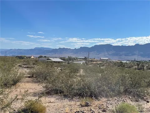 1205 W Haystack Dr, Meadview, AZ 86444 photo 4