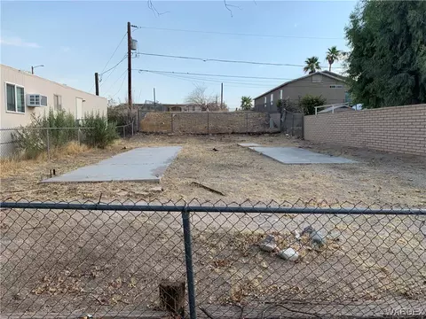 705 Malibu Dr, Bullhead City, AZ 86442