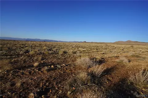 000 E Valley Rd, Kingman, AZ 86401 photo 4
