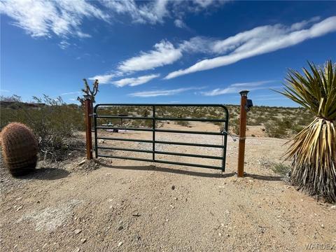 545 Silver Creek Ln, Meadview, AZ 86444