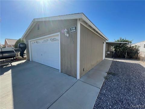 553 Riverfront Dr, Bullhead City, AZ 86442