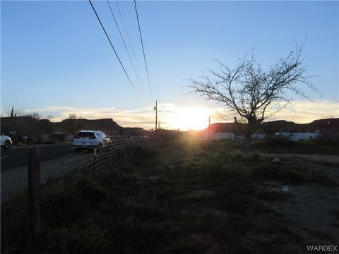 625 E Windsor Ave, Kingman, AZ 86409 photo 3