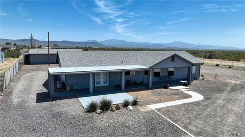 990 S La Osa Rd, Golden Valley, AZ 86413