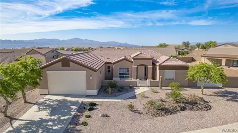 2711 Sanctuary Dr, Bullhead City, AZ 86442