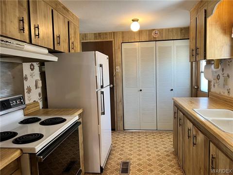 2304 E Thompson Ave, Kingman, AZ 86409 photo 18